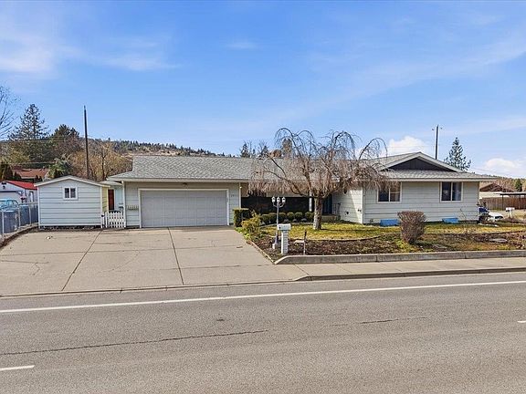 2nd image of 2912 S University Rd