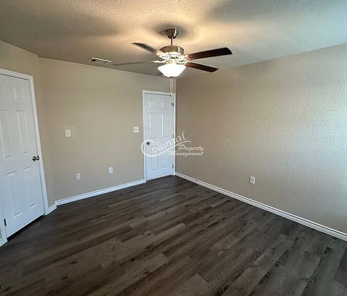 2403 Duntov Dr #B — Photo 14