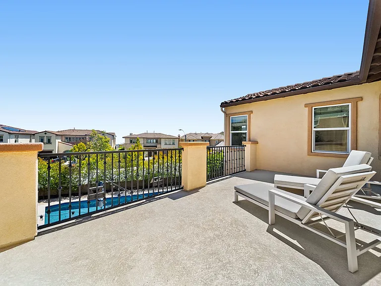 972 Tucana Dr — Photo 35