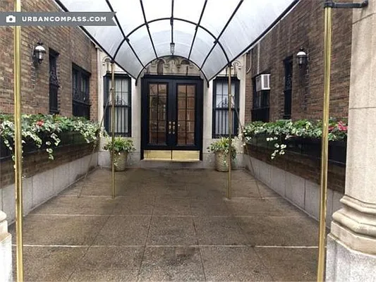 Rented by Compass | media 11