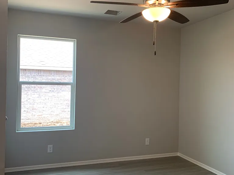 13322 S 19th Ct — Photo 11
