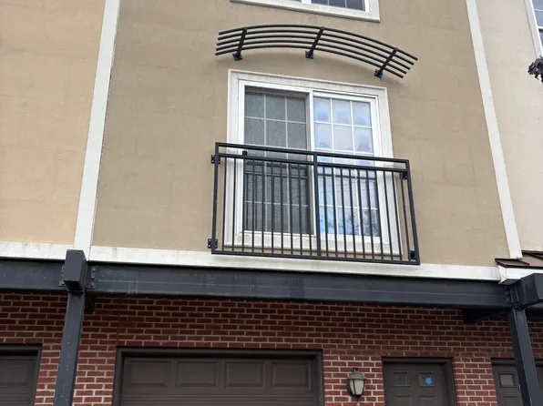 1013 Barrett St #1013, Schenectady, NY 12305