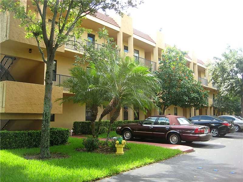 1st image of 6711 Coral Lake Dr #6711