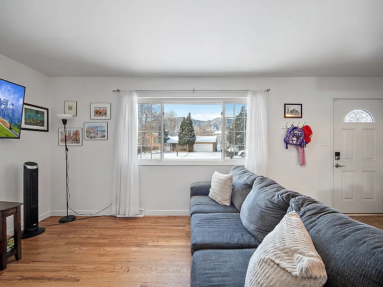 638 Dove Pl — Photo 10