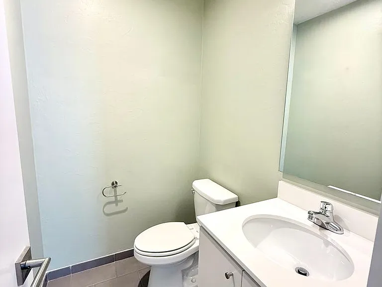 627 Couch Dr #S13 — Photo 21