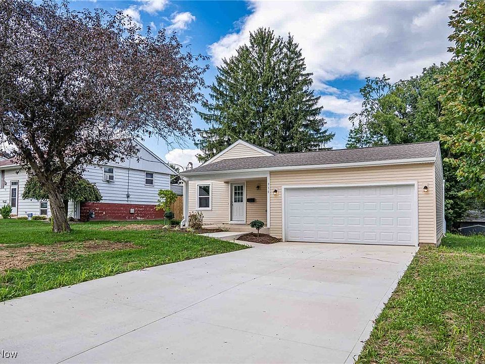 1st image of 916 N Parkview Cir