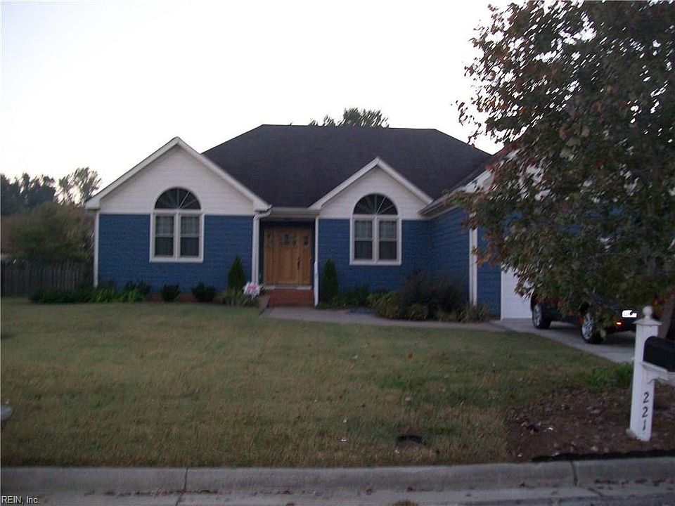 1st image of 221 Mooregate Ct