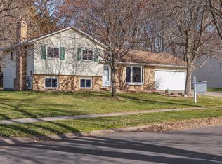 10700 Boundary Creek Ter N, Maple Grove, MN 55369