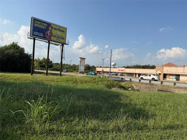 0 Veterans Memorial Dr, Houston, TX 77066
