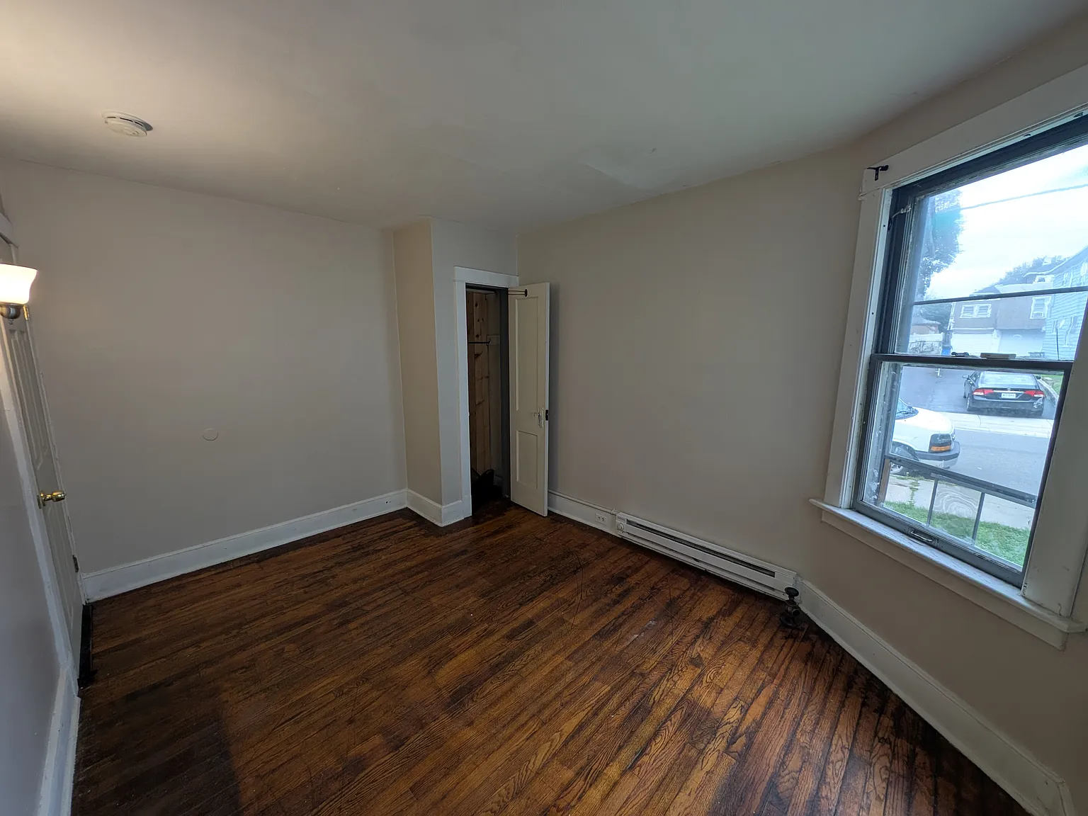 2 bed, 900 sqft, $950 — Photo 3