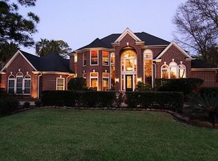 17906 Ridge Top Dr, Houston, TX 77090