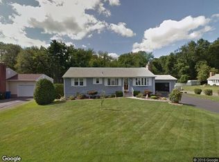 8 Glenview Dr, Berlin, CT 06037