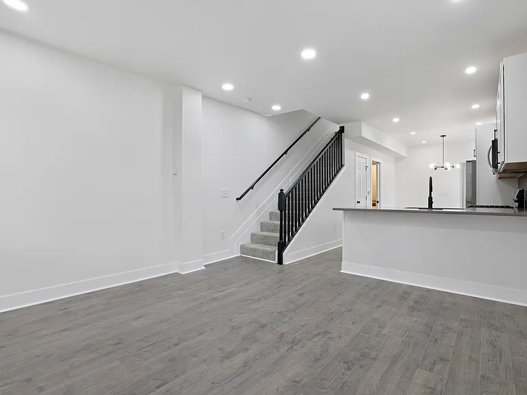 272 S 22nd St #272 — Photo 10