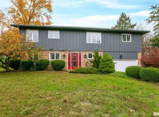 202 E 4th Ave, Coal Valley, IL