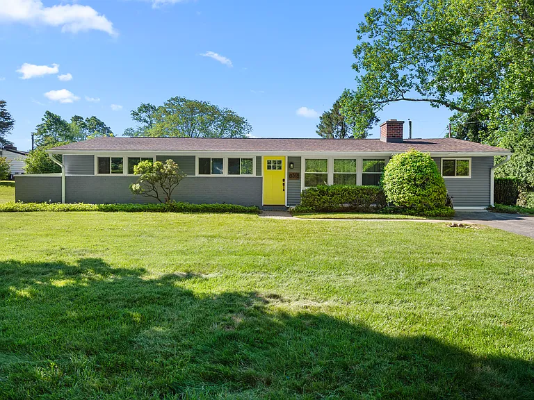 6318 Fairfield Dr — Photo 5