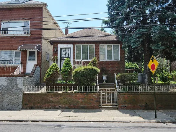 67-22 51st Rd #X, Woodside, NY 11377