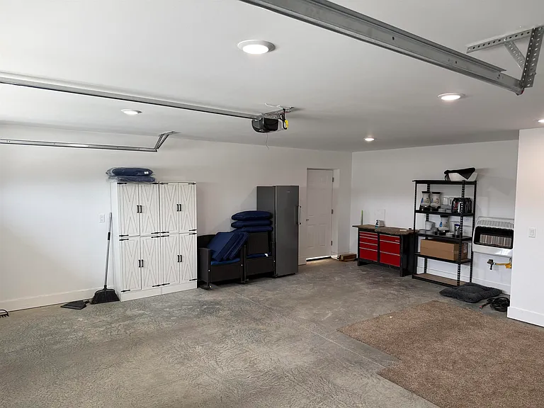 742 N Clark St — Photo 15