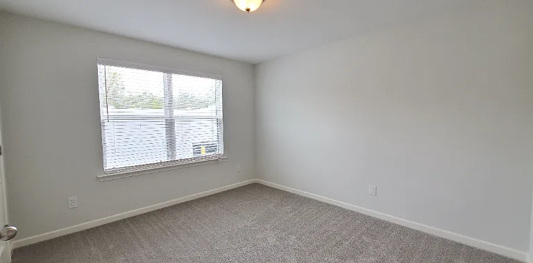 211 Ruth Way — Photo 17