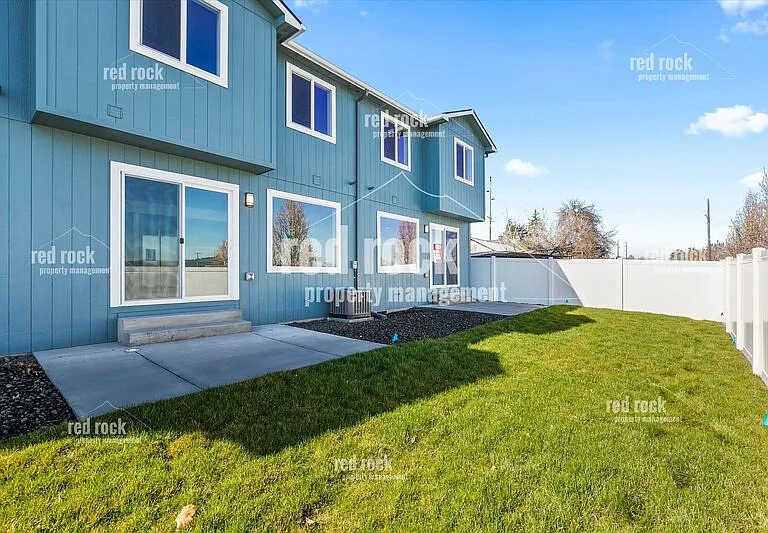 7113 E Pacific Way #2 — Photo 26