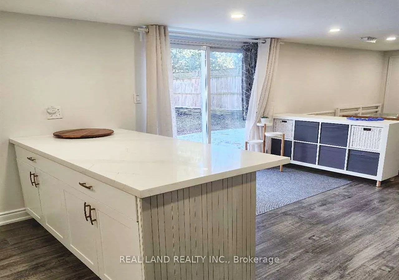 Studio, $1,950 — Photo 2