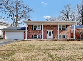 7405 Manslick Rd, Louisville, KY 40214