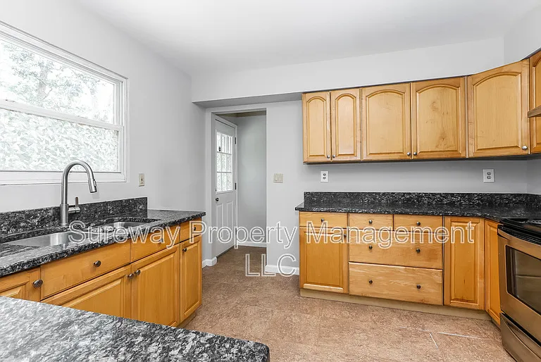 534 Pardee Blvd — Photo 7