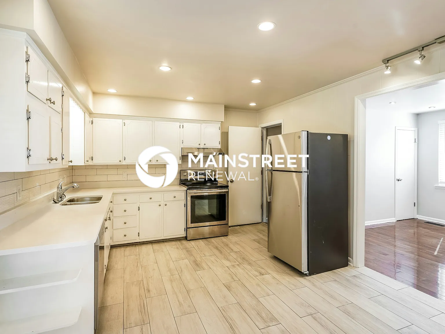 3804 Scotwood Dr — Photo 4