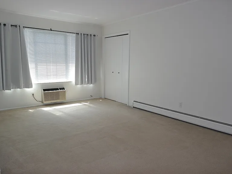 630 Ann St #8 — Photo 8