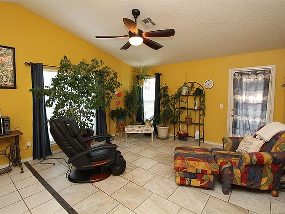 5th image of 524 S Kalanchoe Ave