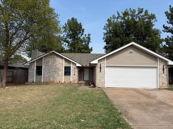 2116 Tanglewood Dr, Edmond, OK 73013