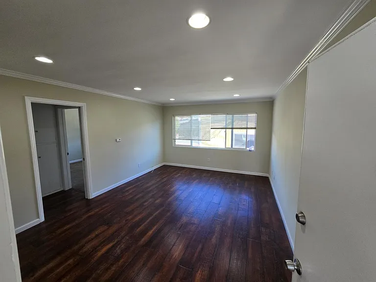 2100 Hermosa Ave #6 — Photo 16