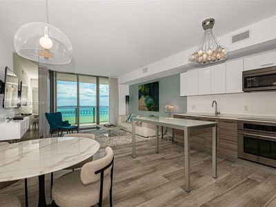 1300 Brickell Bay Dr APT 3106, Miami, FL, 33131