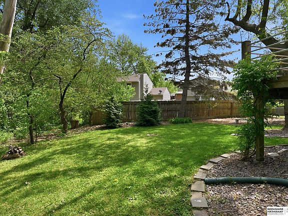 3rd image of 1831 S 160th St