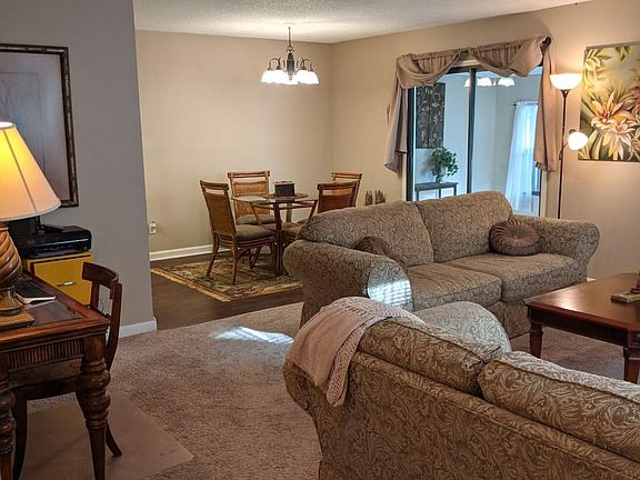 3rd image of 63 Tomoka Meadows Blvd