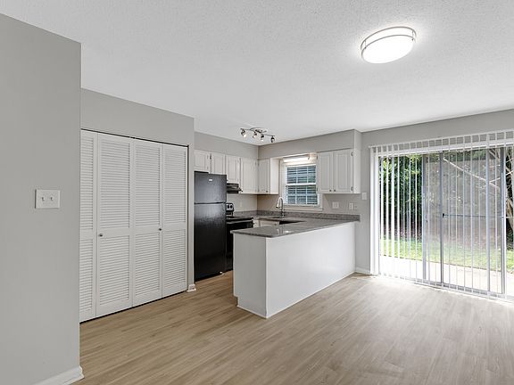 Newly Renovated Kitchen with Granite