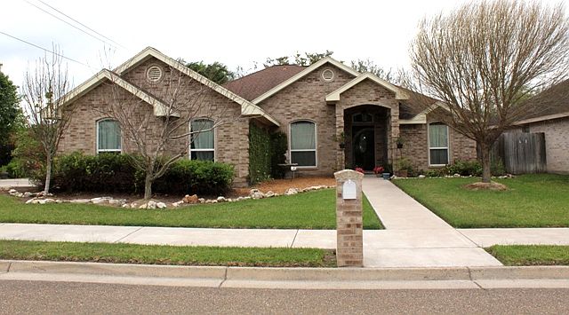 1st image of 2717 Greenbriar Dr