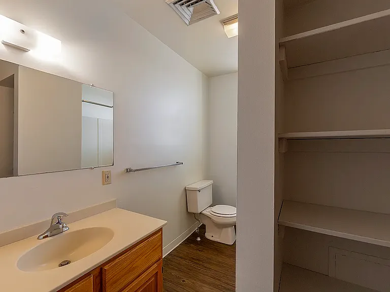 876 W Lancaster Ave #21 — Photo 7