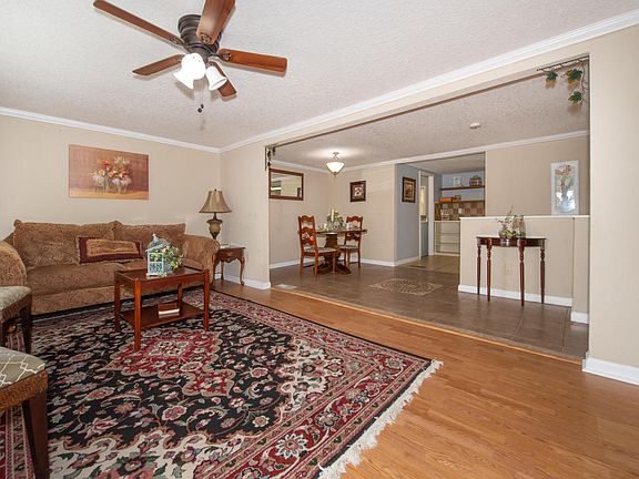 5th image of 10712 Dogwood Rd