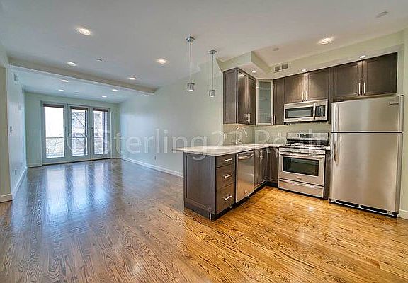 2nd image of 27-04 Hoyt Ave S #3C