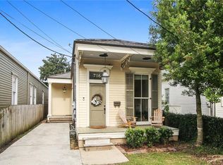 716 Constantinople St, New Orleans, LA 70115