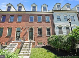 6 Maxwell Sq, Frederick, MD 21701
