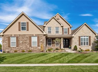 958 Silver Buck Ln, Chesterfield, MO 63005
