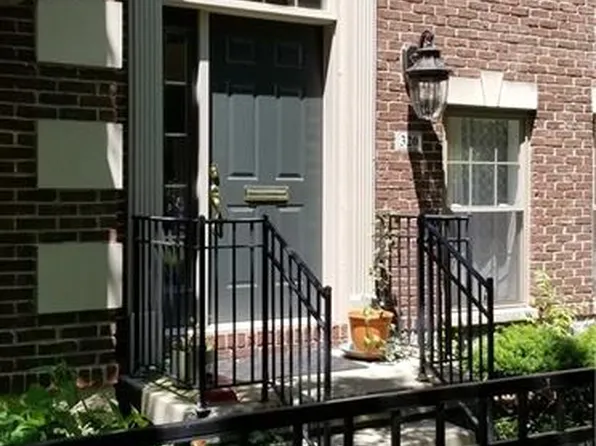 320 Firehouse Pl, Indianapolis, IN 46204