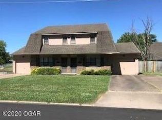 1126 Connecticut Ave, Joplin, MO 64801