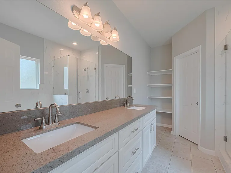 7981 Saint Louis St — Photo 22