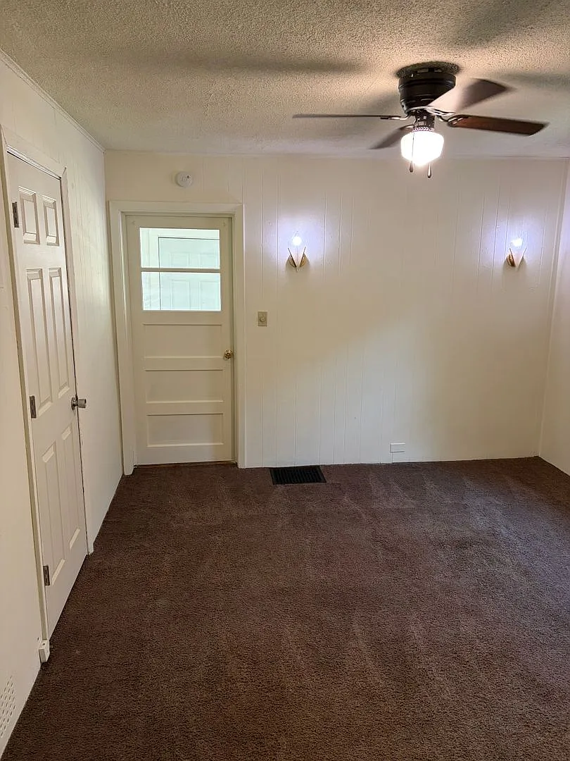 2 bedroom 1 bath house! — Photo 2