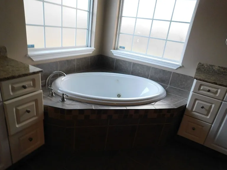 3498 Butler Woods Dr — Photo 27