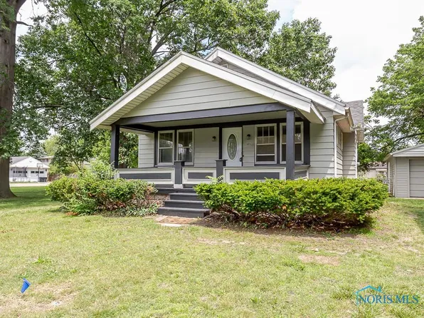 809 Diana Dr, Holland, OH 43528