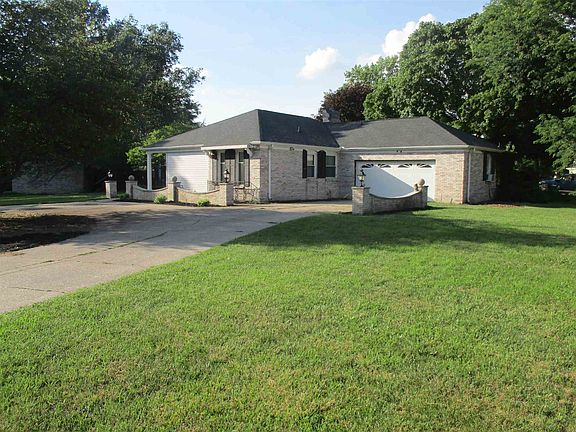 2nd image of 3100 N East Lake Dr