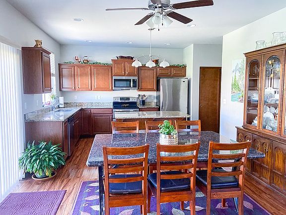 5th image of 710 S Cypress Ct